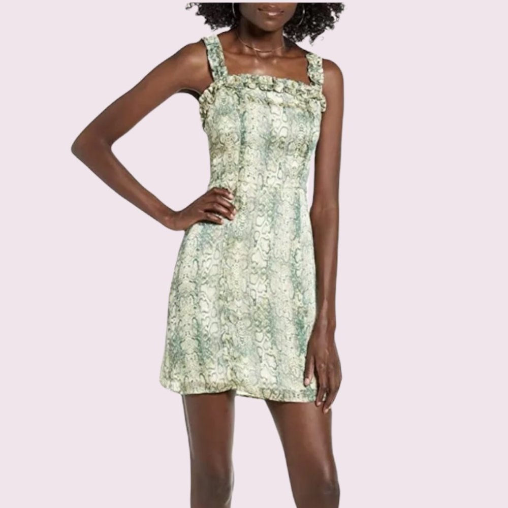 4SI3NNA Green Snakeskin Print Ruffled Shoulder Straps Dress - Size Medium